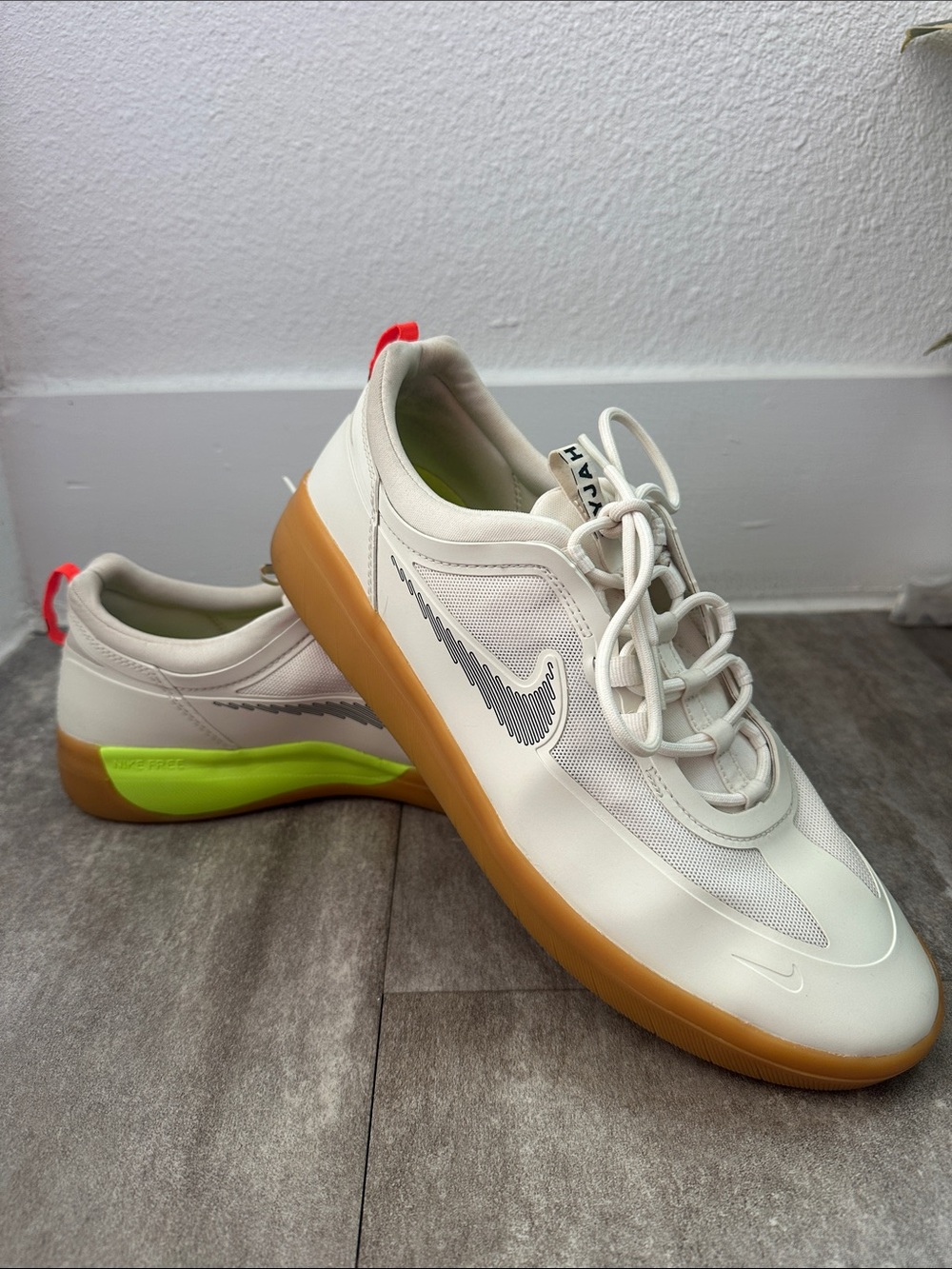 Nike Men’s Cream Sneakers with Gum Sole and Silver Swoosh
